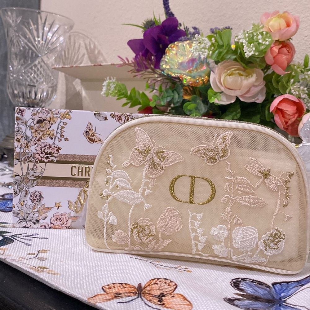 Dior Beige Mother’s Day Gift Bag-Limited Edition